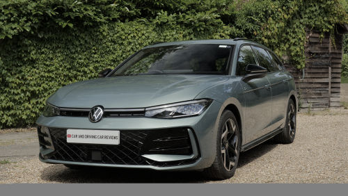 VOLKSWAGEN PASSAT ESTATE 1.5 eTSI Life 5dr DSG view 31